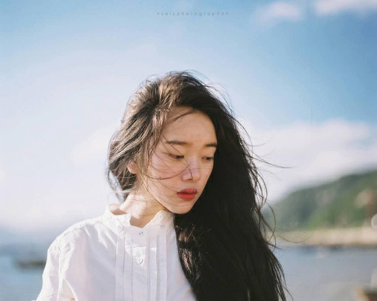 高冷女头最新，自信与成长的旋律风采展示