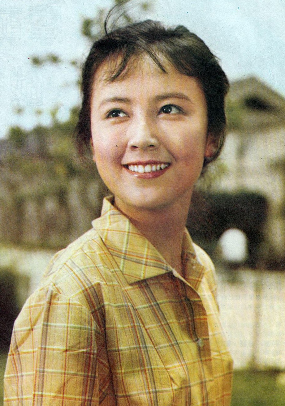 电影演员赵静，小巷特色小店的隐藏宝藏奇遇