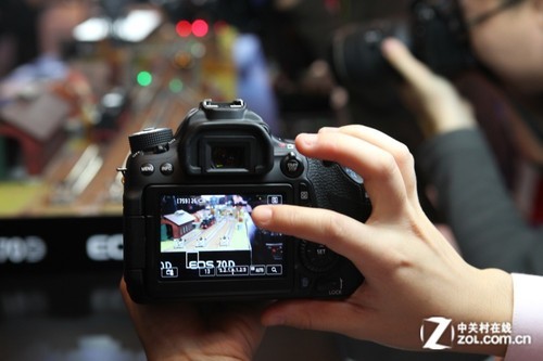 EOS 700D价格揭秘，学习变化的力量，启程摄影之旅