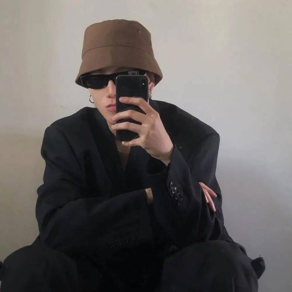 时代现象与影响，最新男性头像的流行与变迁
