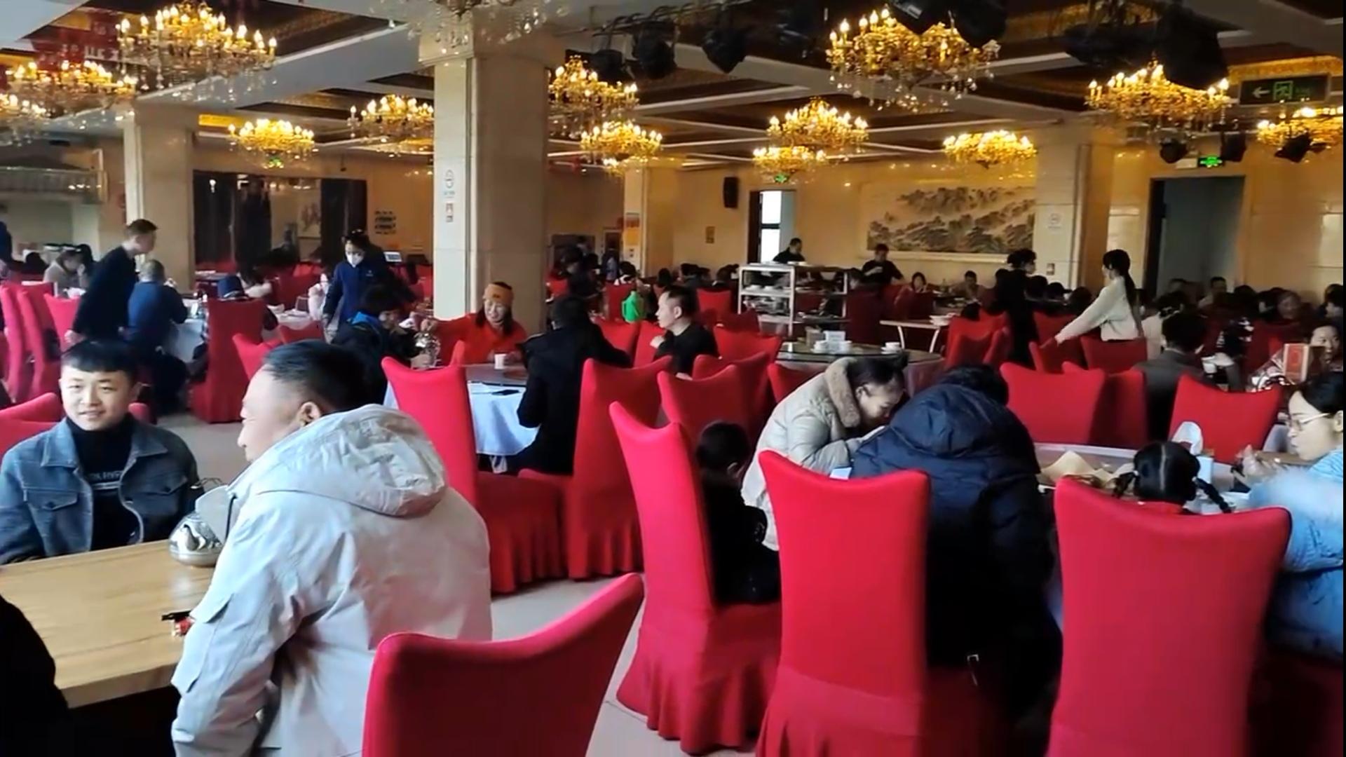 科技重塑餐饮未来，智能招聘之旅开启