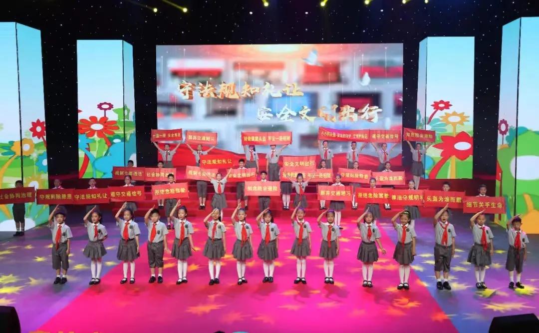 通辽车祸揪心瞬间，愿平安与希望同在——最新事故报道