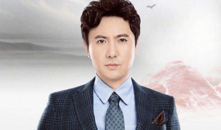 高云翔最新动态，逆风翱翔，展现自信与成就之光